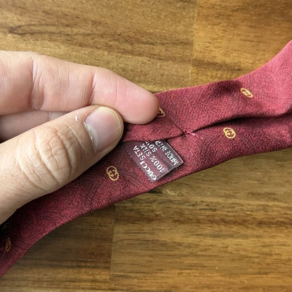 Vintage GUCCI Necktie GG Logo Silk Made In Italy Old Money Quiet Luxury Occasion
